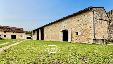 Ensemble immobilier à renover