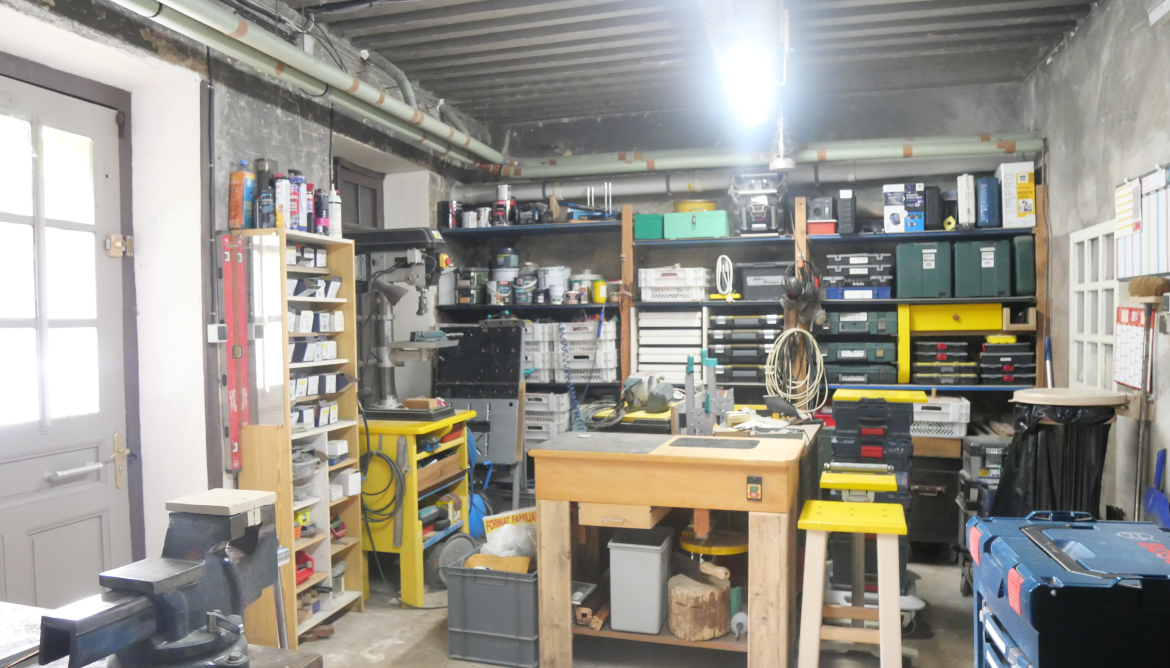Garage